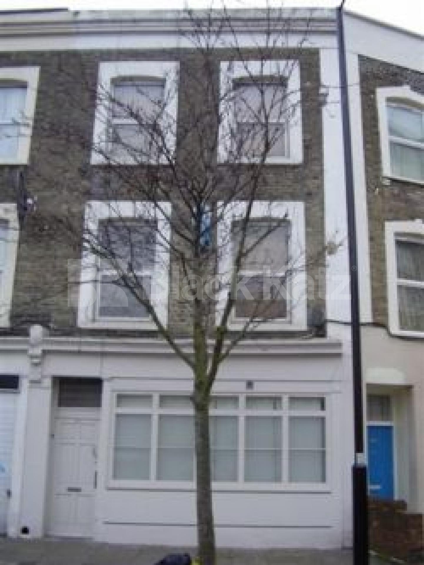 			1 Bedroom, 1 bath, 1 reception Flat			 Roman Way, ISLINGTON BORDERS N7 N7